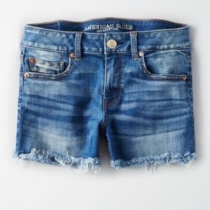 ⚫️ SOLD ⚫️ American Eagle Midi Short